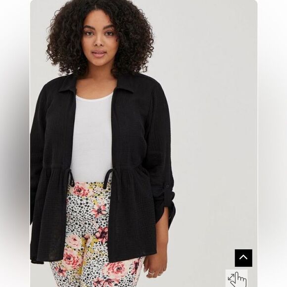 TORRID NEW NWT SIZE 2 2x 18 20 Textured Gauze Tie Waist 3rd Piece black shirt - Picture 1 of 7